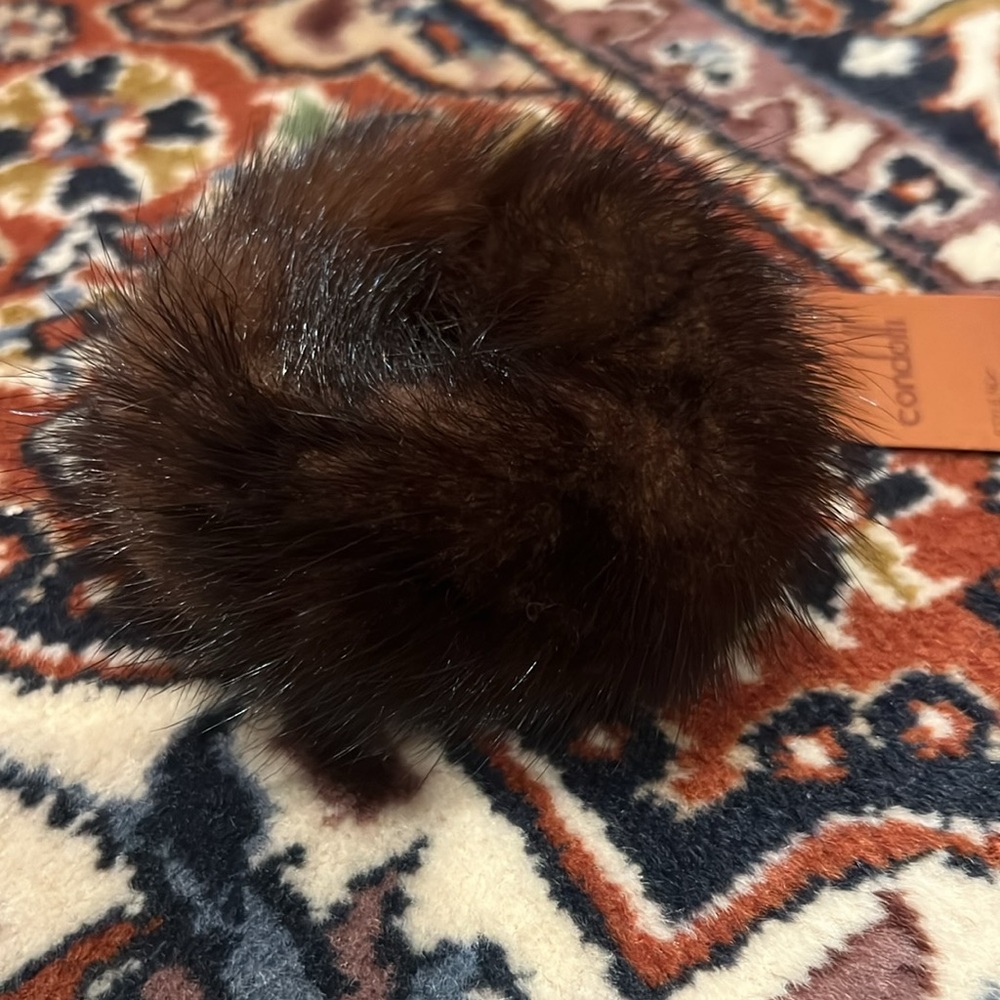 Real MINK hair band. Condotti never worn. With tags.
